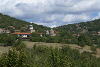 The Village of Lěsnovo behind the Monastery of Saint Archangel Michael (© Tabula Imperii Byzantini and Mihailo St. Popović, 2007)