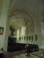 Der Innenraum der Pfarrkirche des Heiligen Johannes des Täufers in Trumau